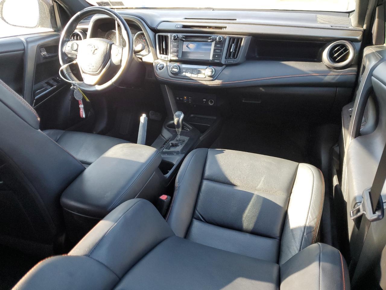 2016 Toyota RAV 4 - zdjęcie 8