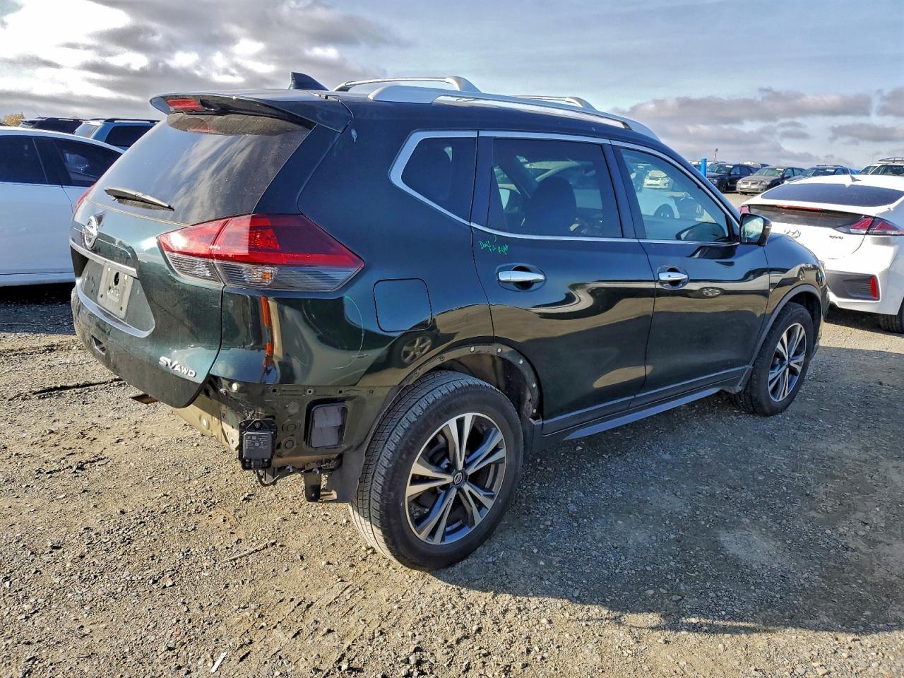 2019 Nissan Rogue - zdjęcie 3