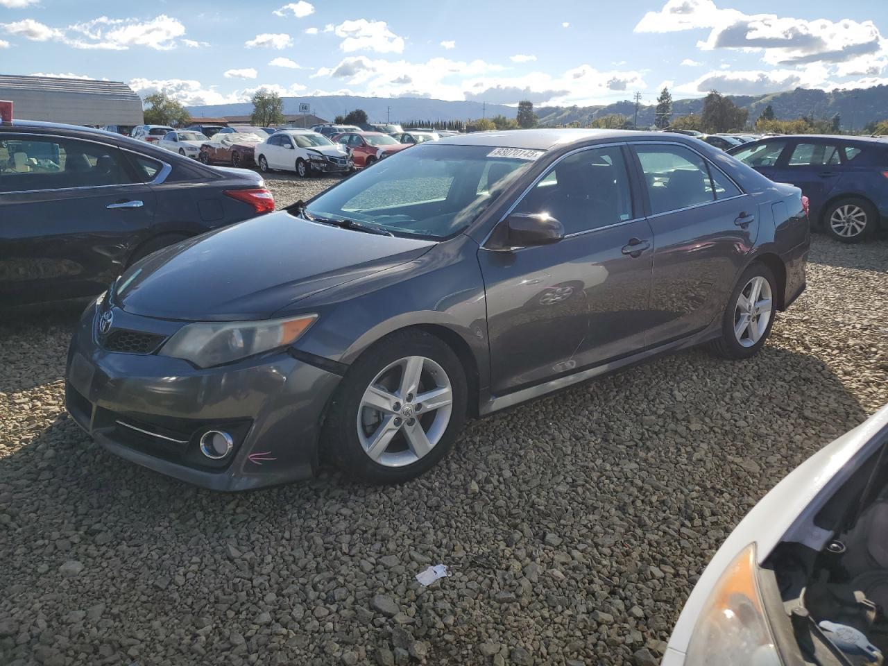 2013 Toyota Camry - zdjęcie główne