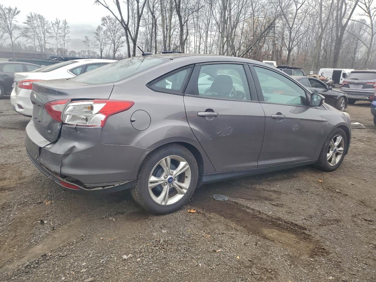 2014 Ford Focus - zdjęcie 3
