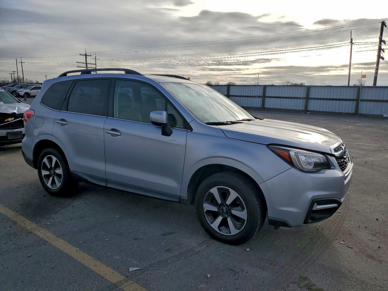 2017 Subaru Forester 2.5I Limited - zdjęcie 4