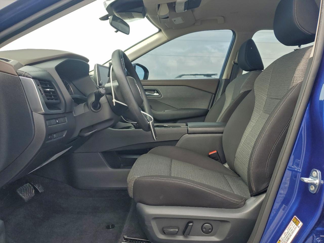 2023 Nissan Rogue - zdjęcie 7