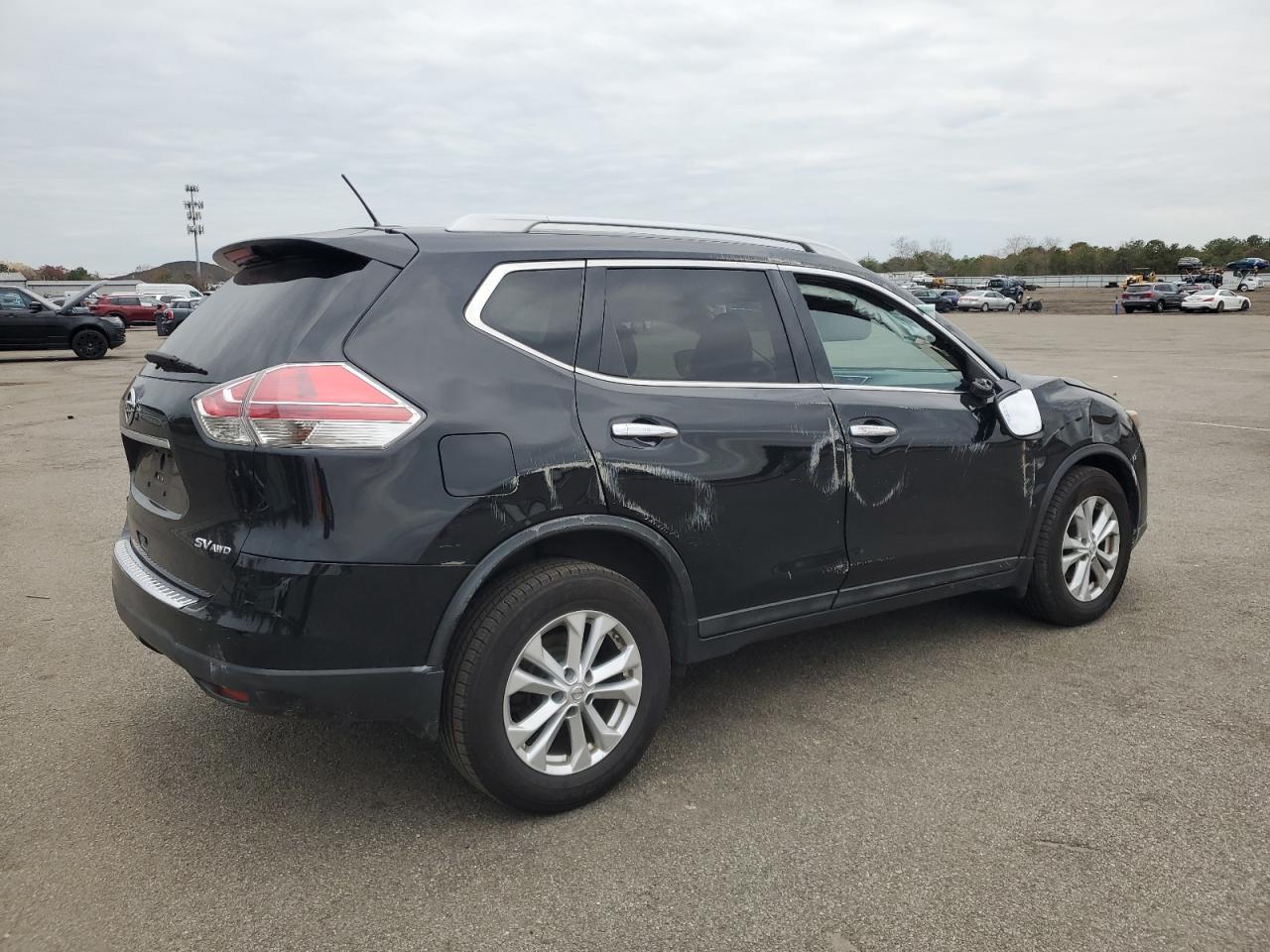 2015 Nissan Rogue - zdjęcie 3