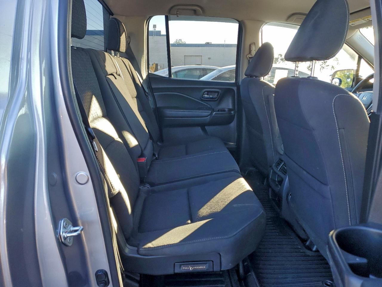 2021 Honda Ridgeline - zdjęcie 10