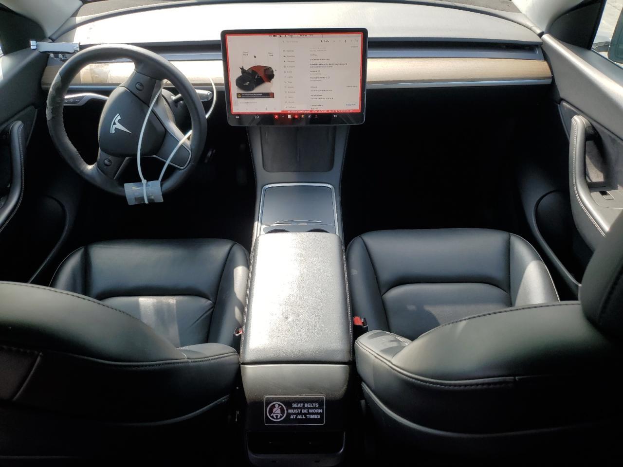 2024 Tesla Y - zdjęcie 8