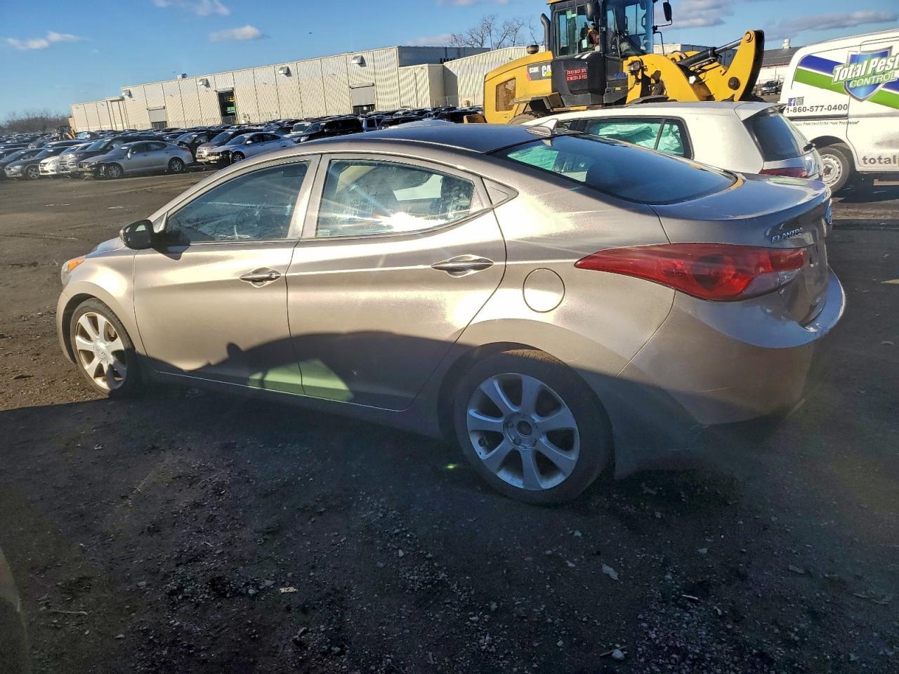 2013 Hyundai Elantra - zdjęcie 2