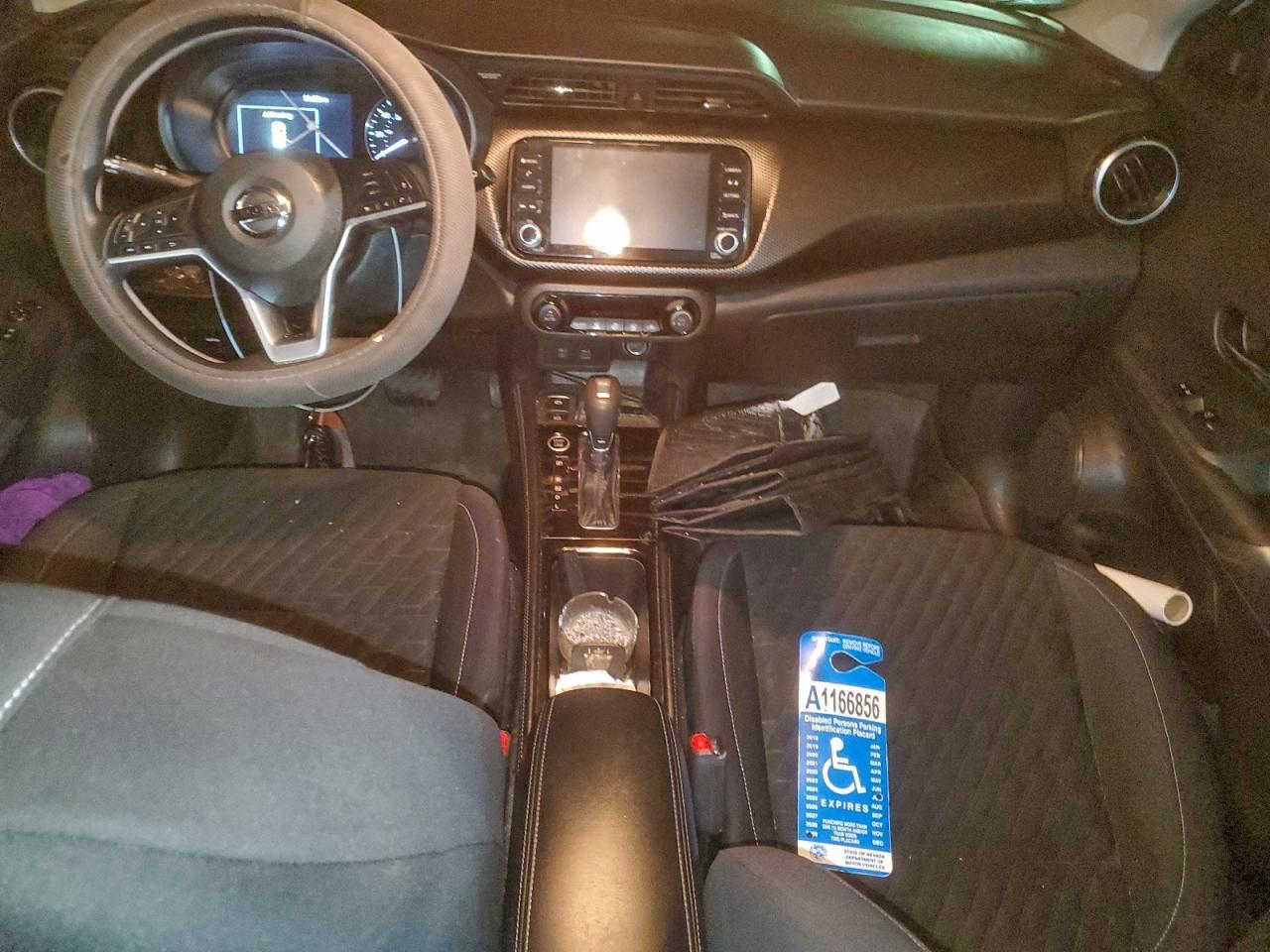 2021 Nissan Kicks - zdjęcie 8