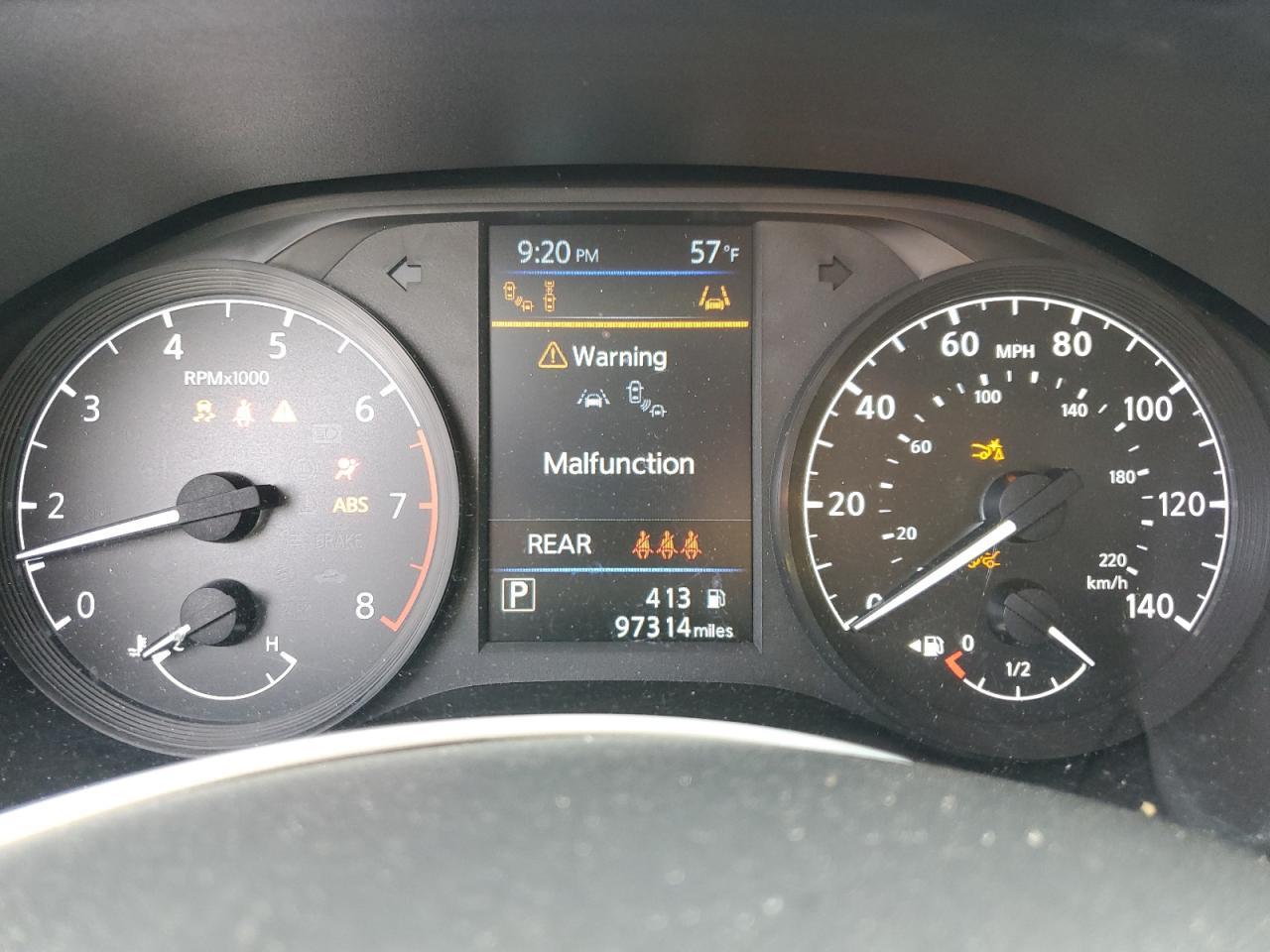 2023 Nissan Altima - zdjęcie 9