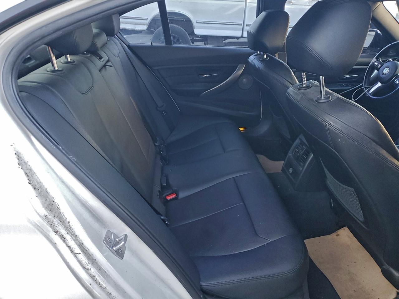 2013 BMW Seria 3 - zdjęcie 10