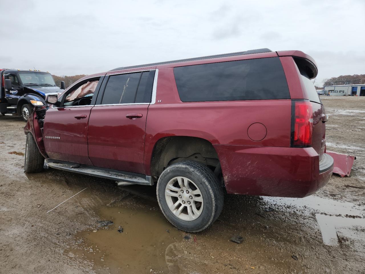 2017 Chevrolet Suburban C1500 Lt - zdjęcie 2