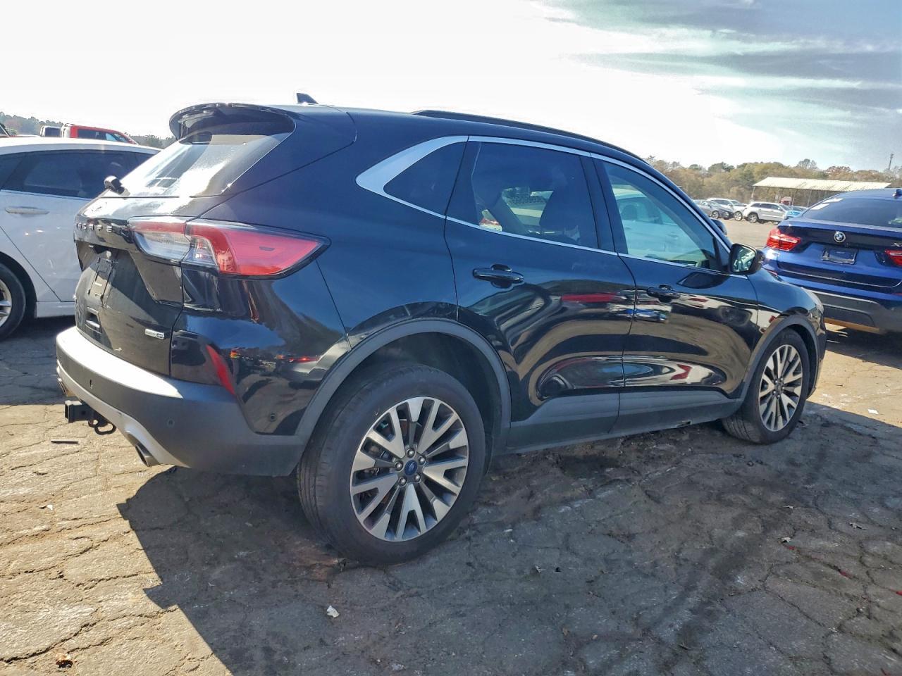 2020 Ford Escape - zdjęcie 3