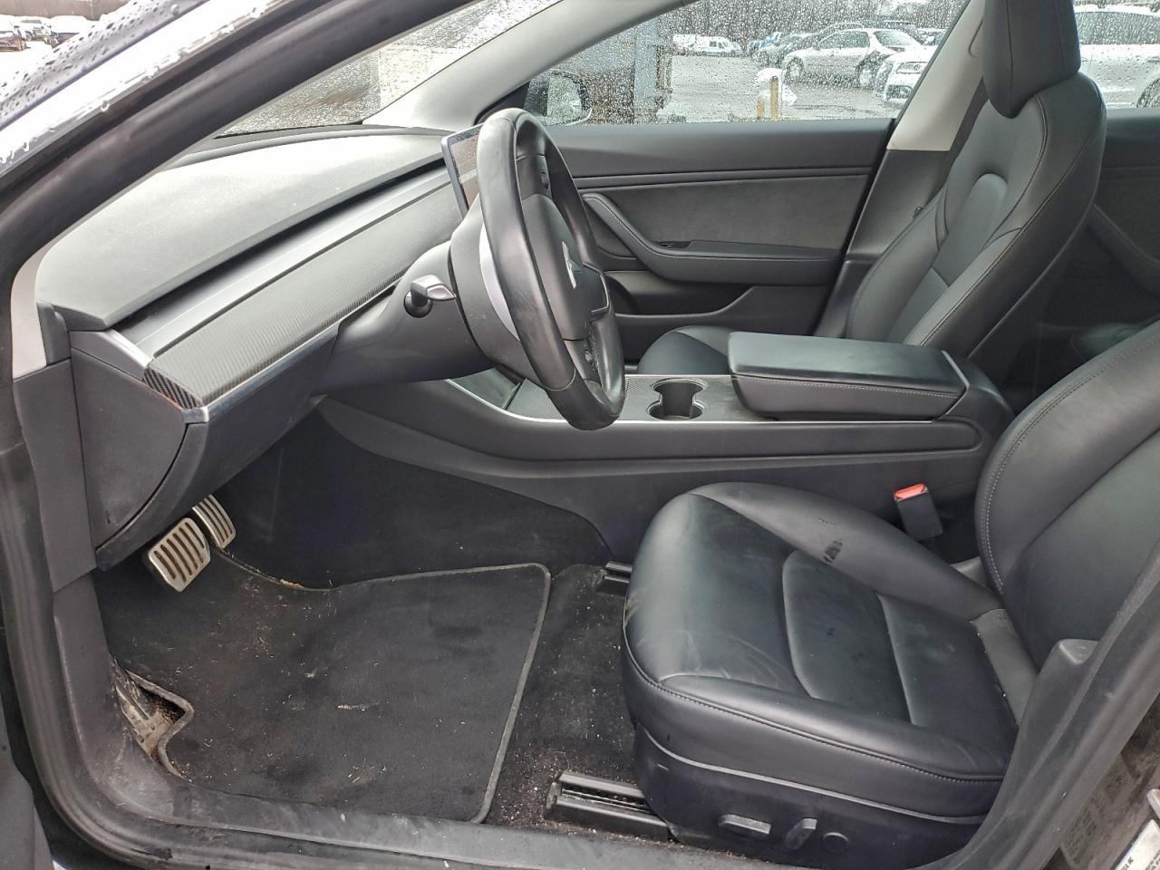 2019 Tesla Model 3 - zdjęcie 7