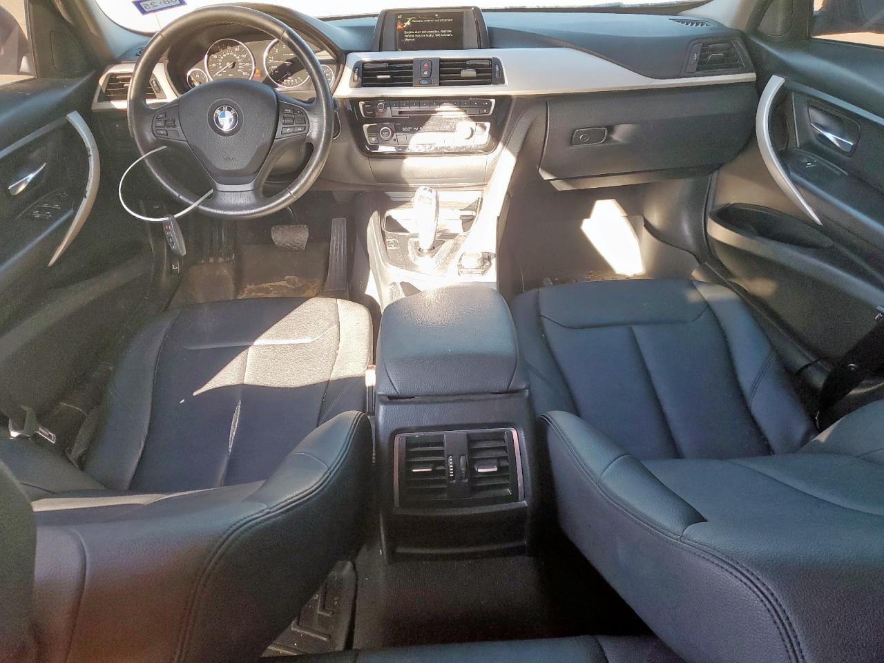 2017 BMW 320 I - zdjęcie 8