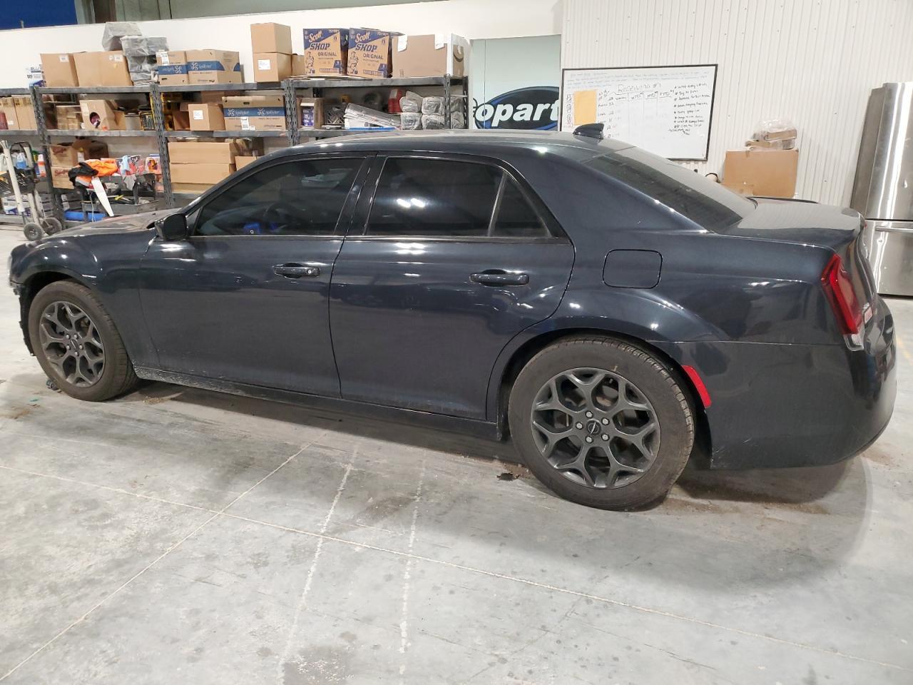 2018 Chrysler 300 S - zdjęcie 2