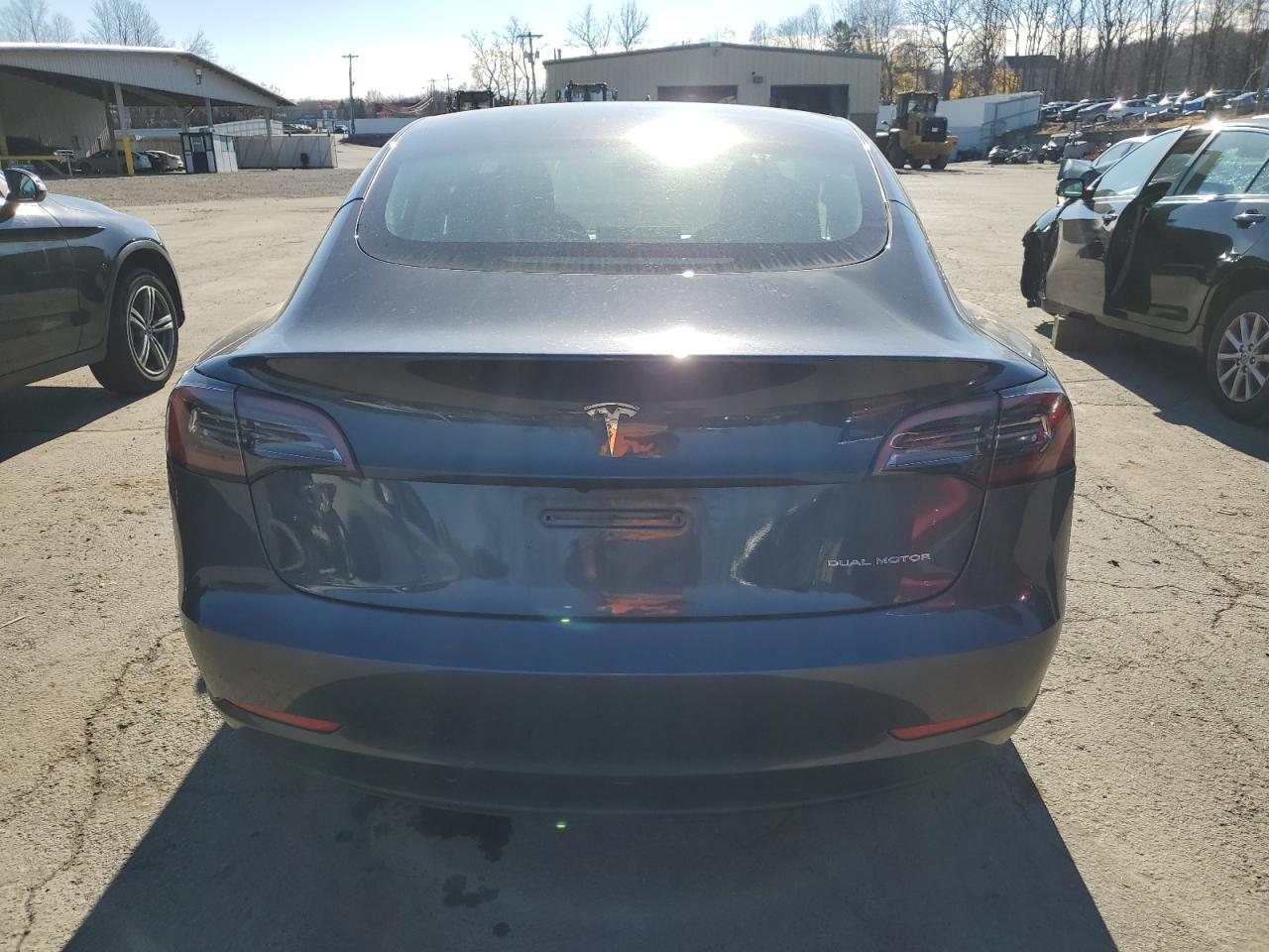 2023 Tesla Model 3 - zdjęcie 6
