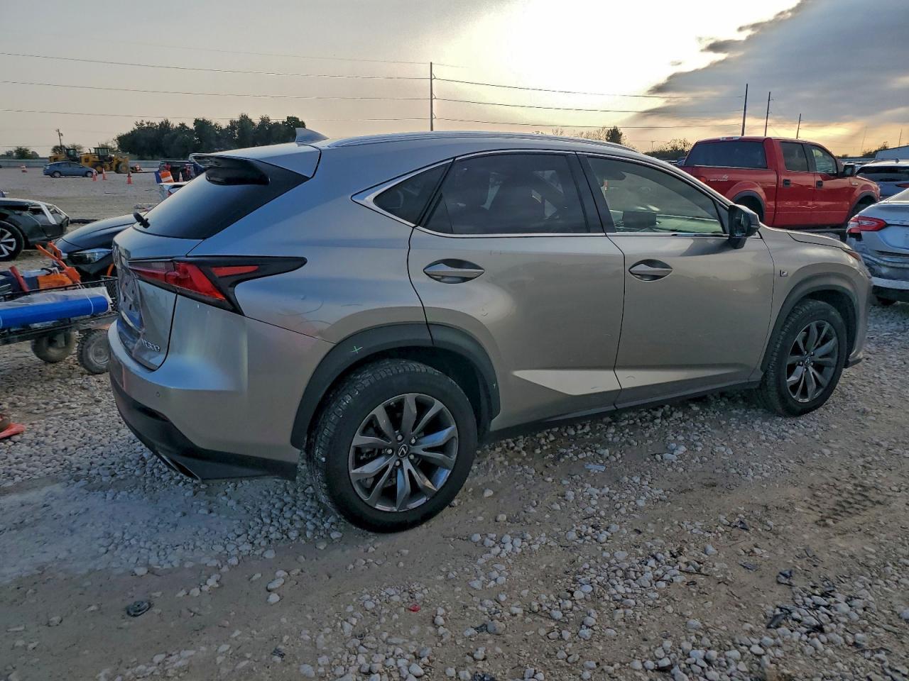 2018 Lexus NX - zdjęcie 3