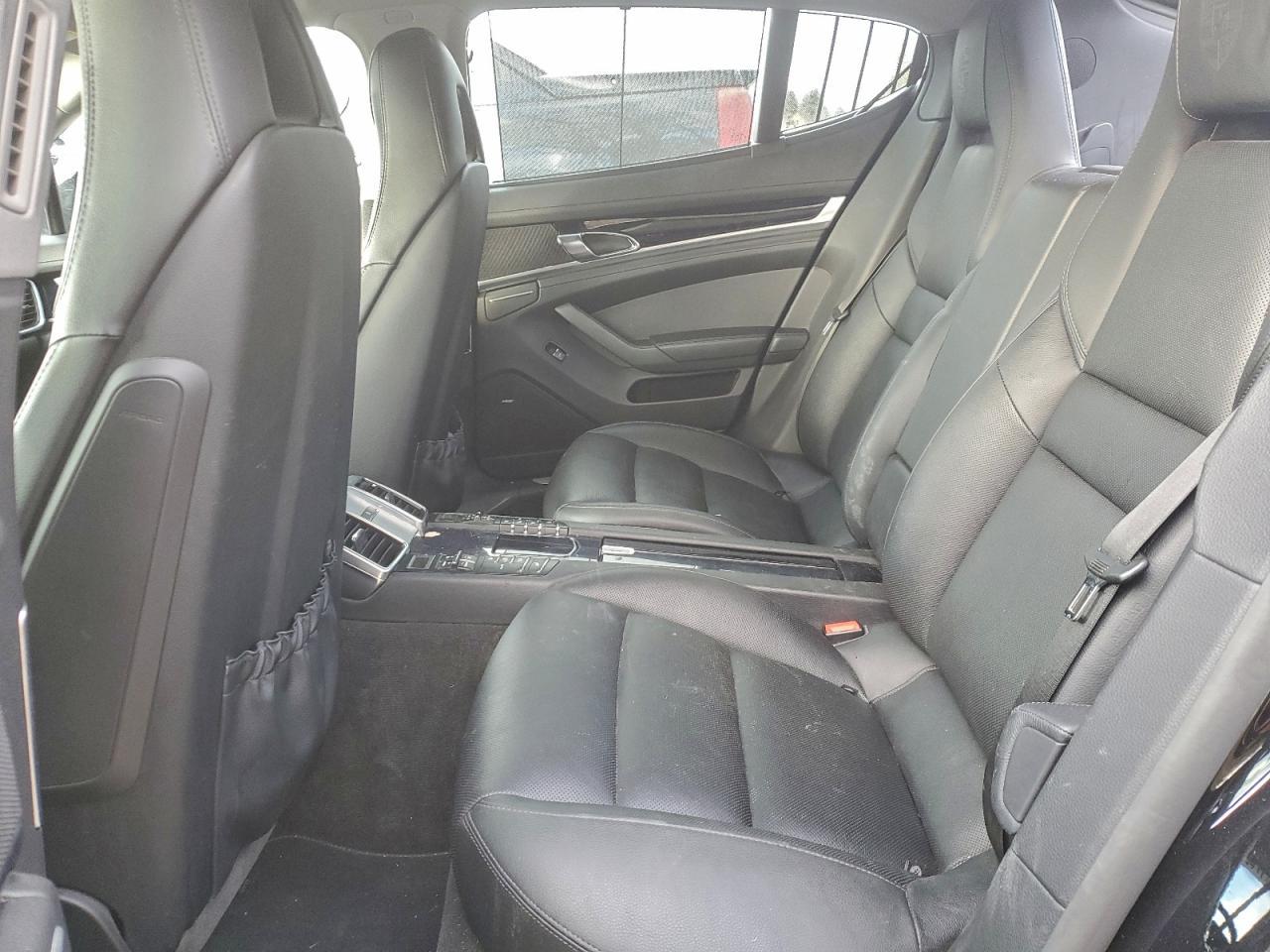 2016 Porsche Panamera S - zdjęcie 10