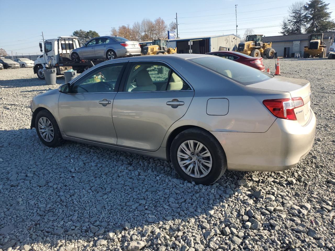 2014 Toyota Camry - zdjęcie 2