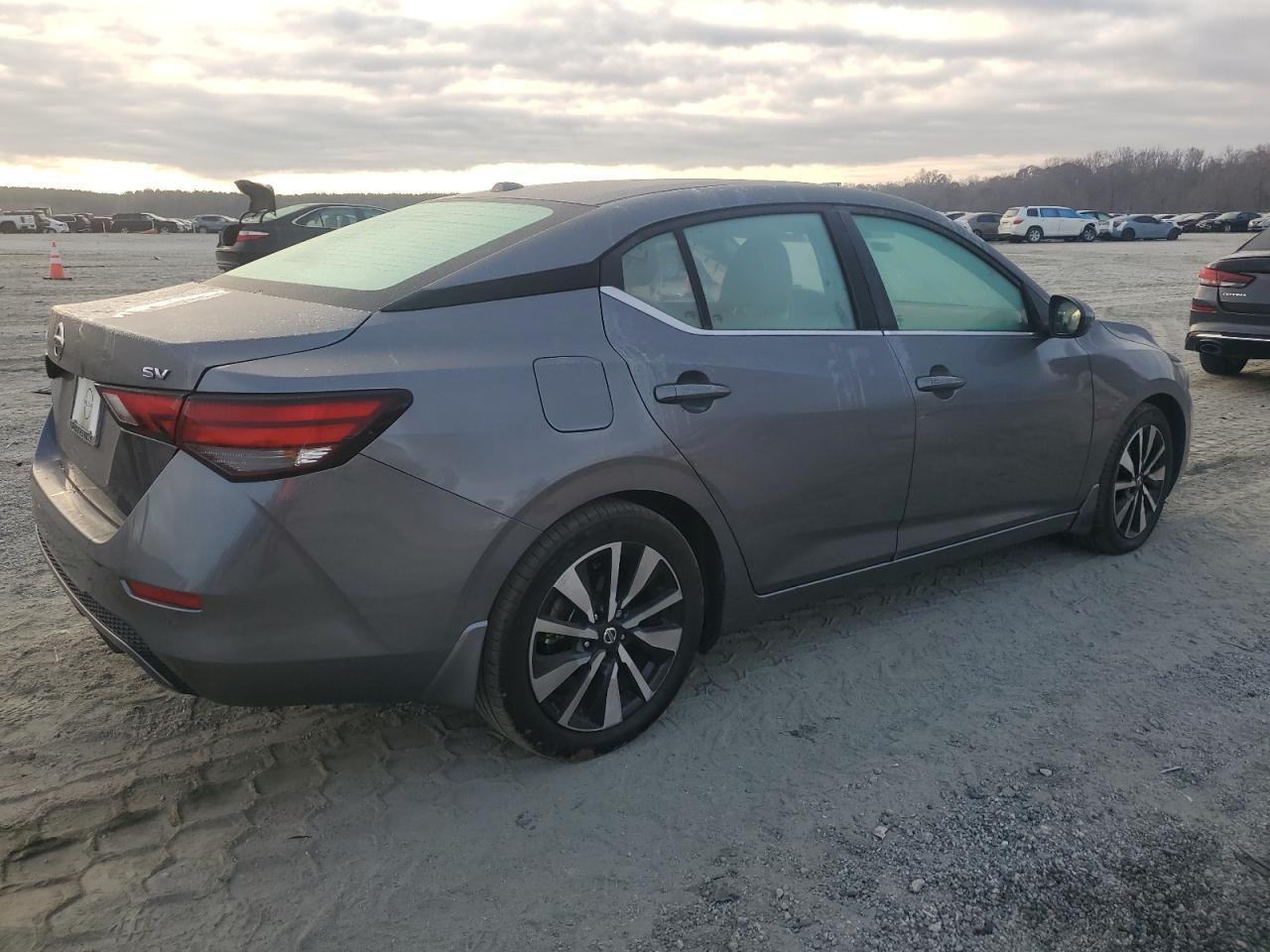 2023 Nissan Sentra Sv - zdjęcie 3