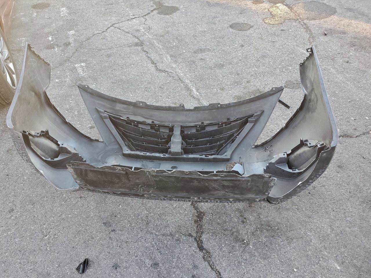 2017 Nissan Versa - zdjęcie 12