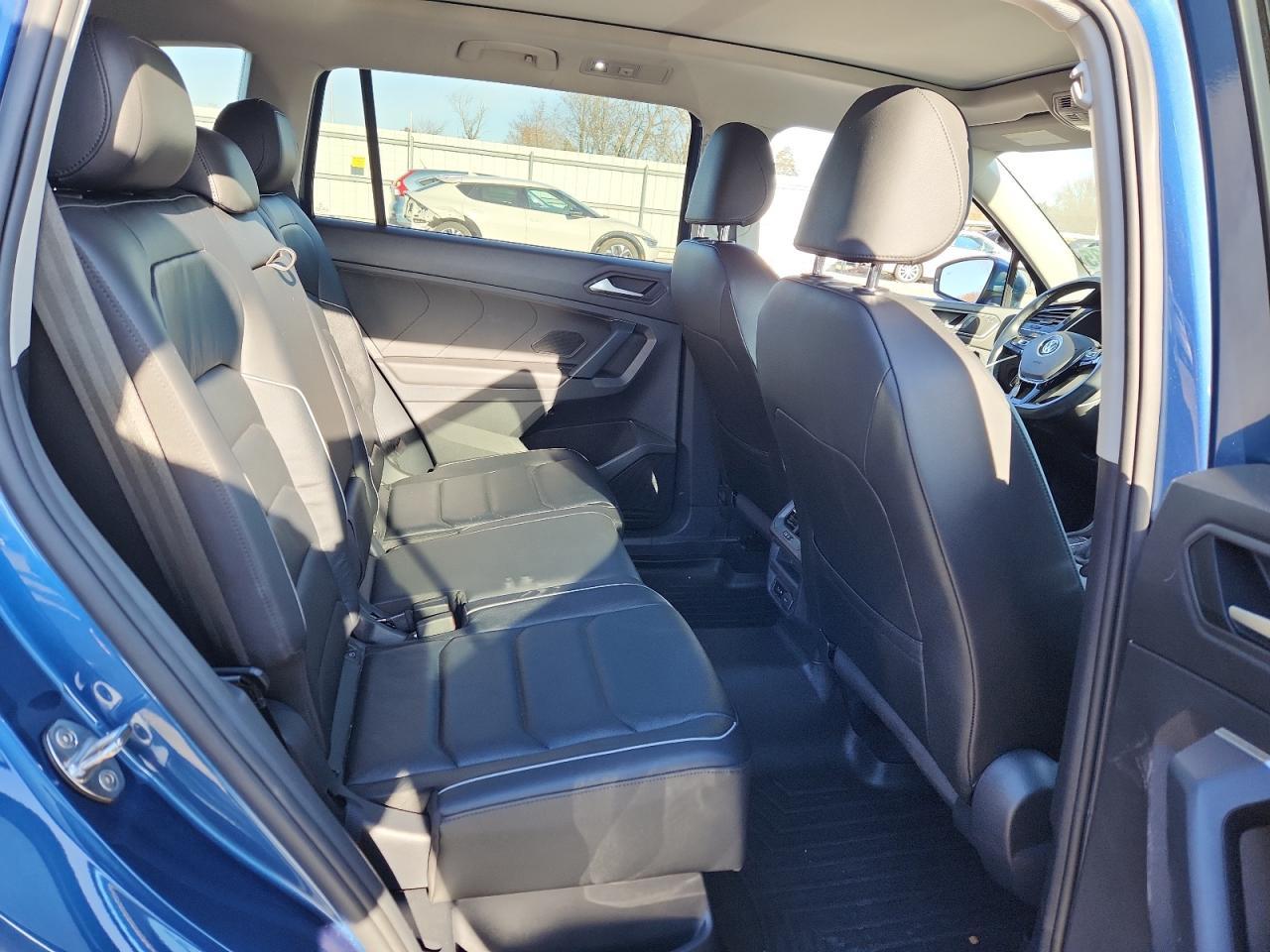 2019 Volkswagen Tiguan - zdjęcie 11