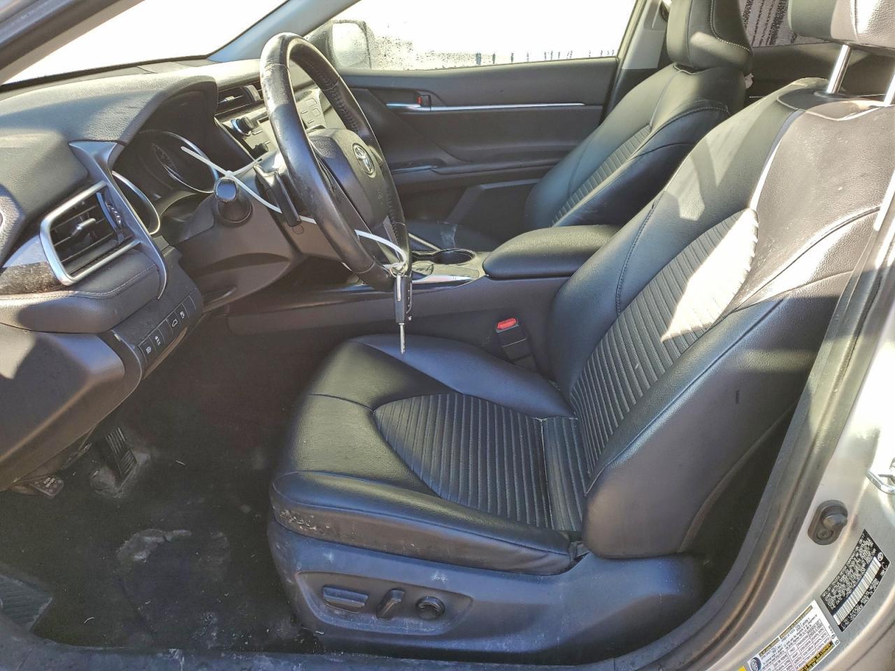 2018 Toyota Camry - zdjęcie 7