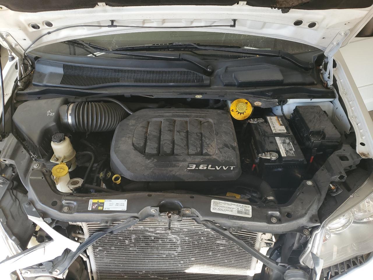 2014 Dodge Caravan - zdjęcie 12