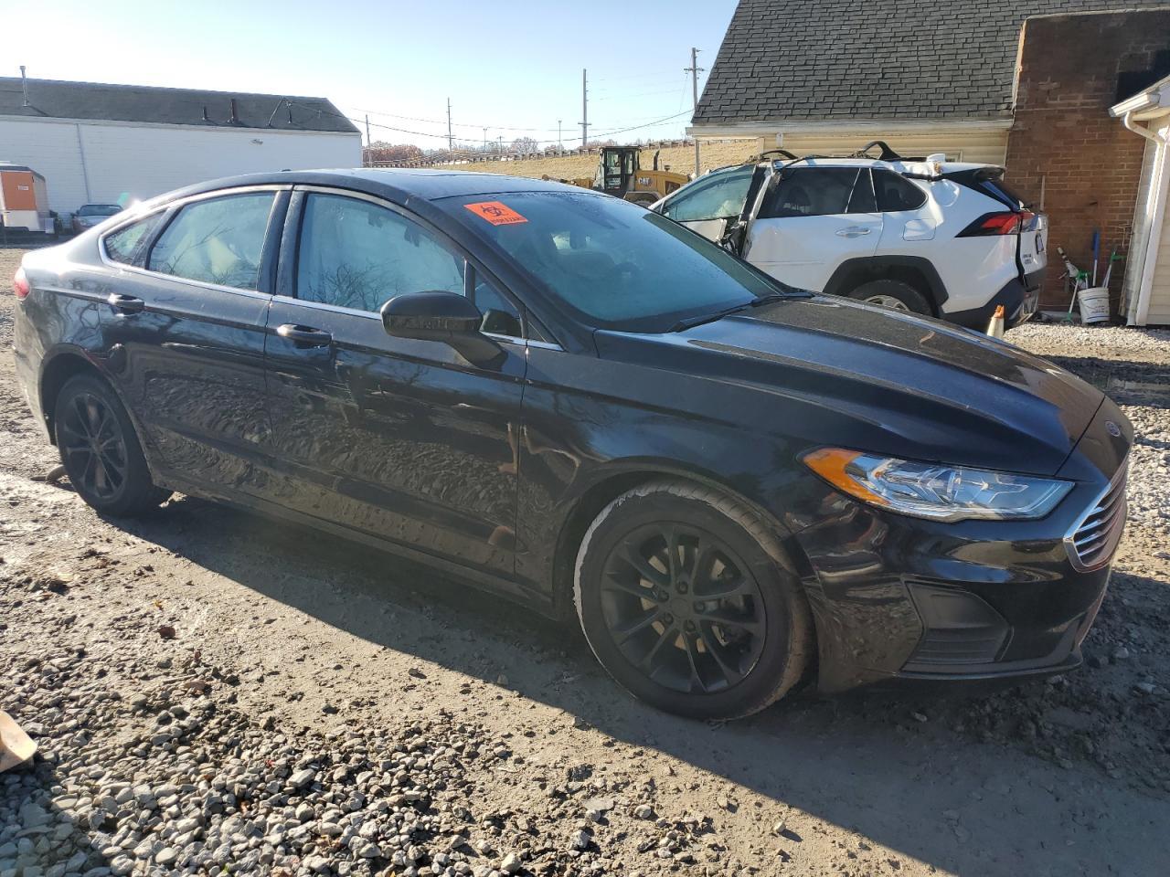 2020 Ford Fusion - zdjęcie 4