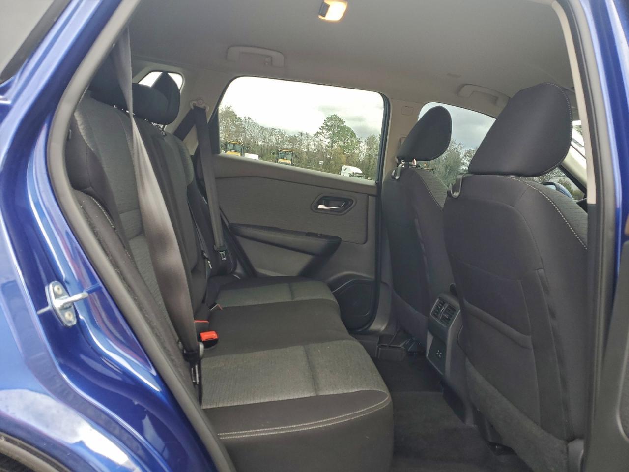 2023 Nissan Rogue - zdjęcie 11