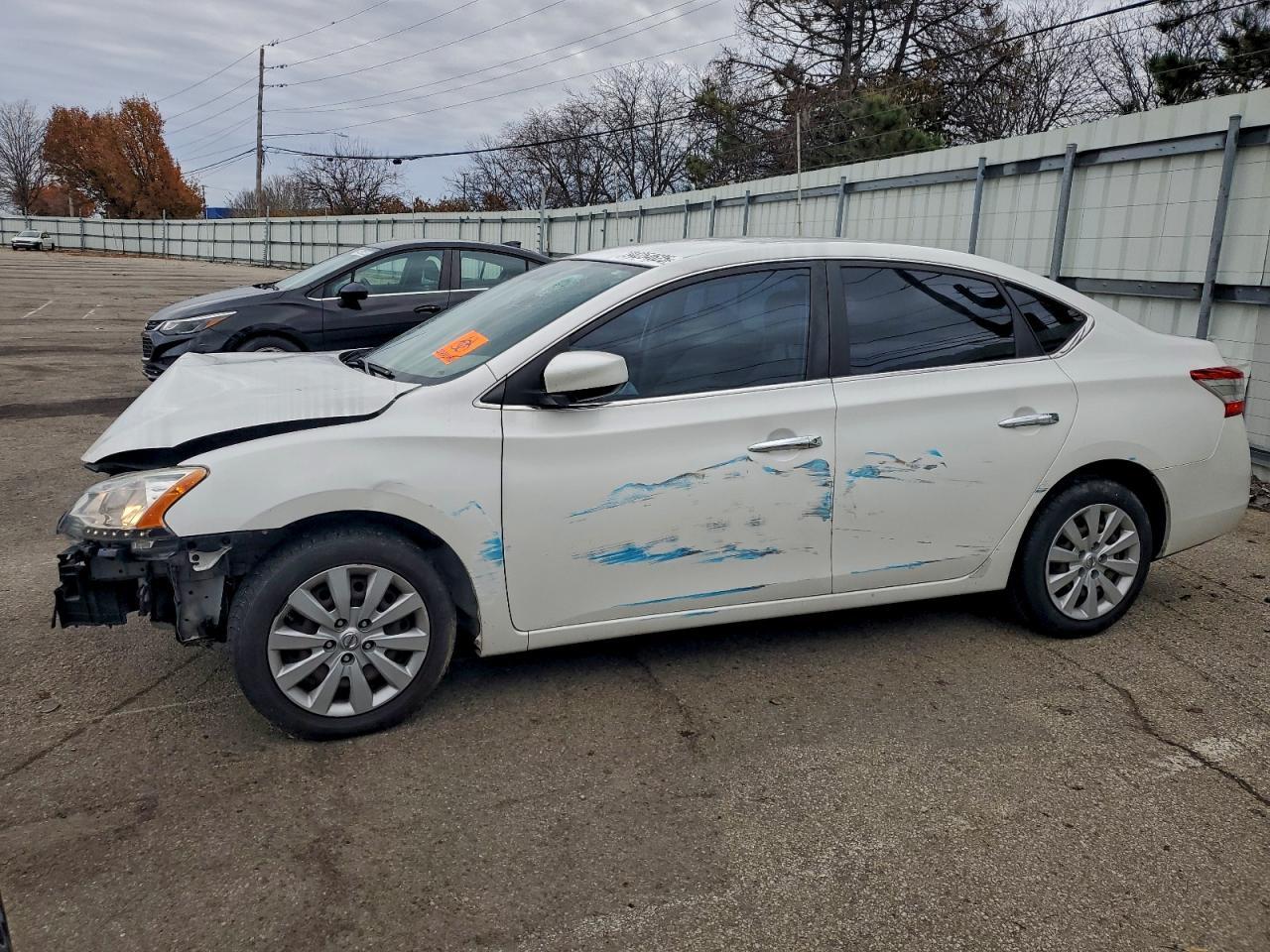 2014 Nissan Sentra - zdjęcie główne