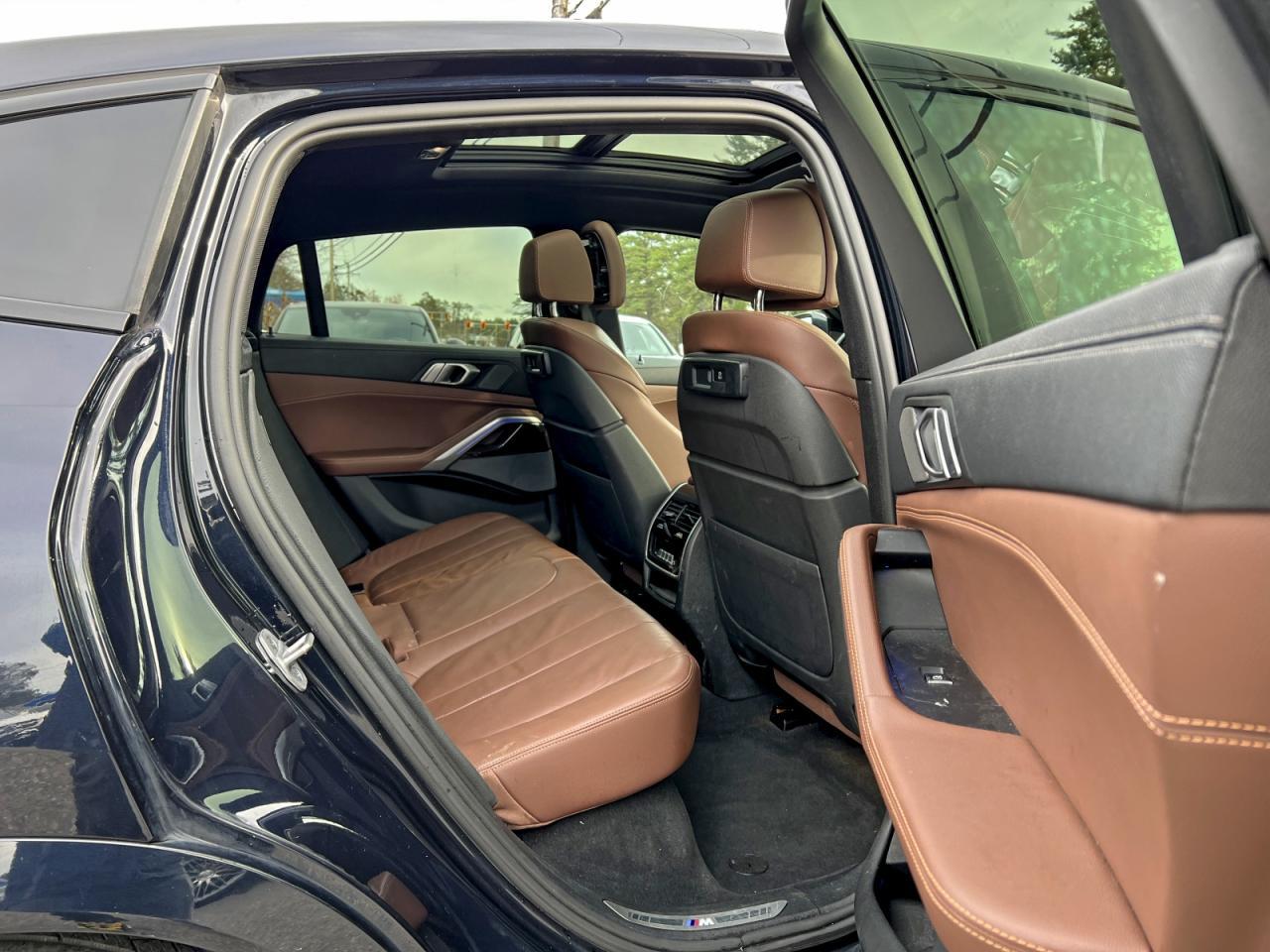 2021 BMW X6 - zdjęcie 6