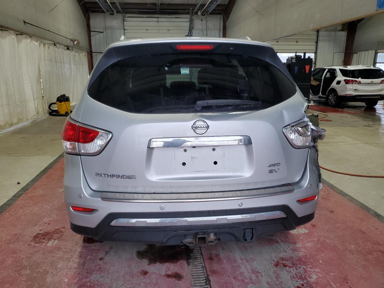 2016 Nissan Pathfinder - zdjęcie 6