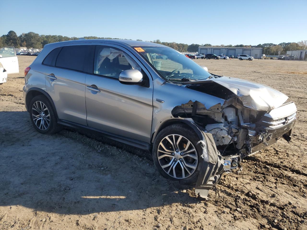 2019 Mitsubishi Outlander Sport Es - zdjęcie 4