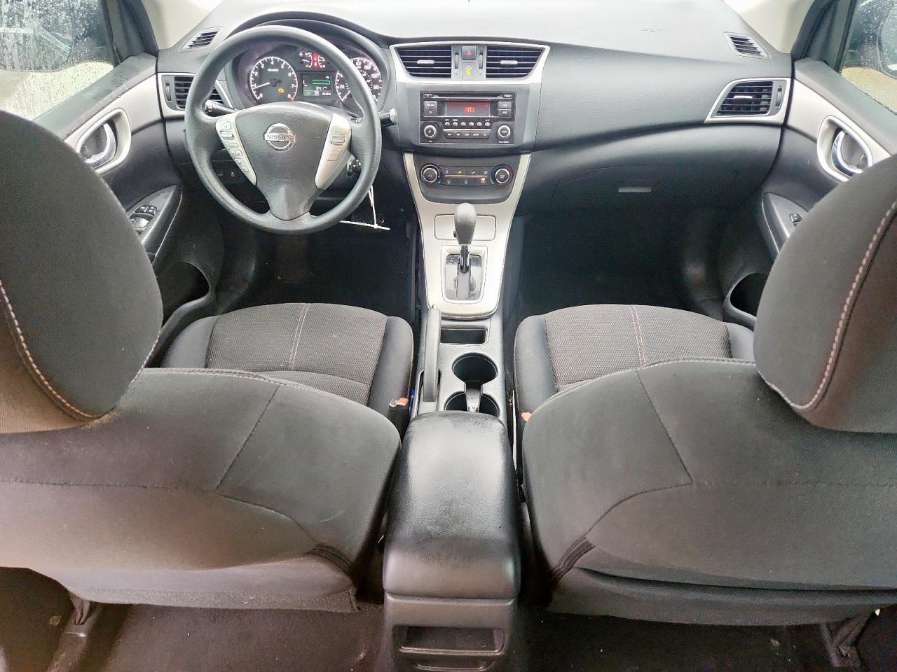 2015 Nissan Sentra - zdjęcie 8