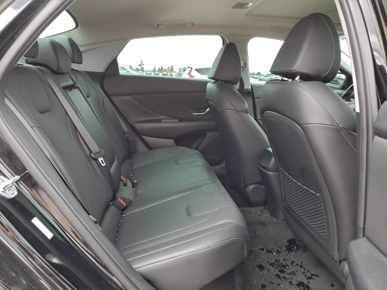 2023 Hyundai Elantra - zdjęcie 10