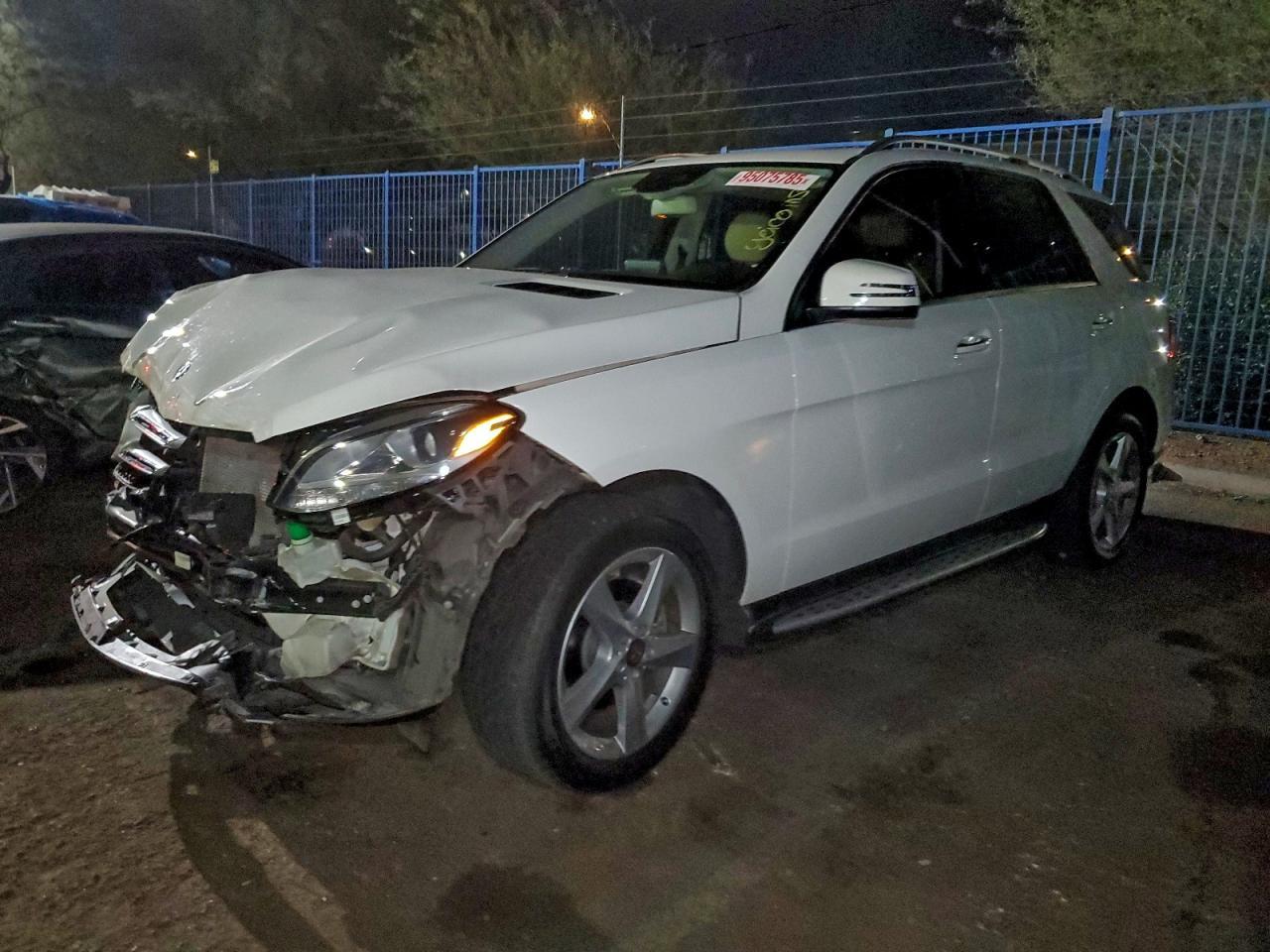 2017 Mercedes-Benz GLE - zdjęcie główne