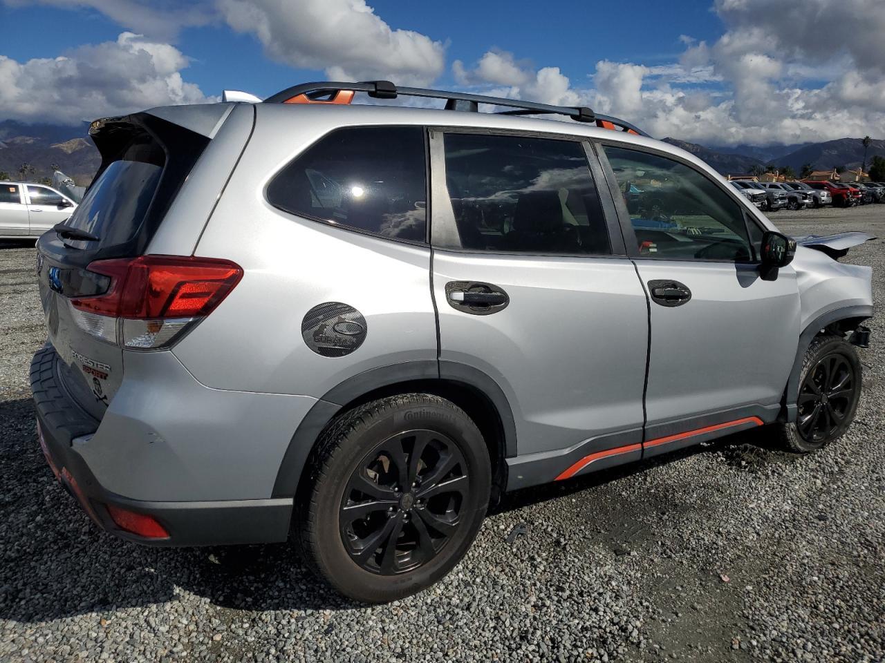 2019 Subaru Forester Sport - zdjęcie 3