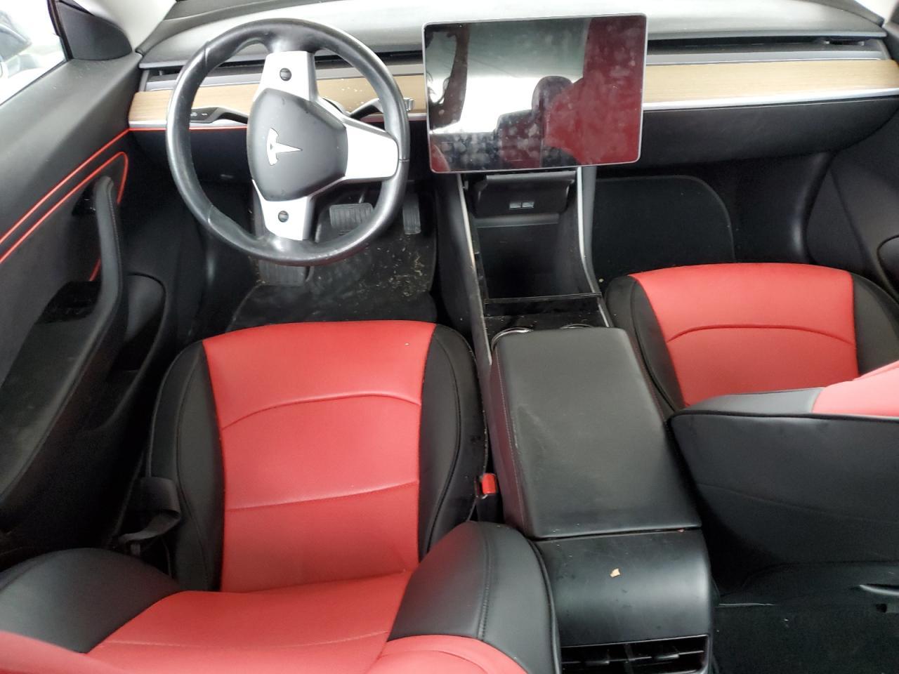 2019 Tesla Model 3 - zdjęcie 8