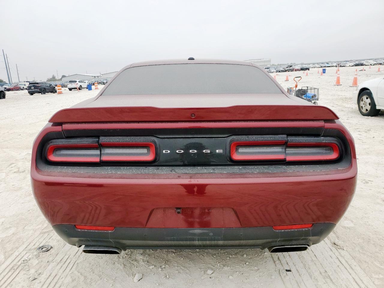 2019 Dodge Challenger R/T - zdjęcie 6