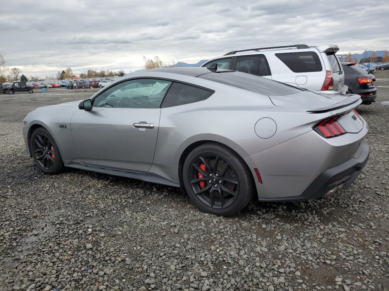 2024 Ford Mustang Gt - zdjęcie 2
