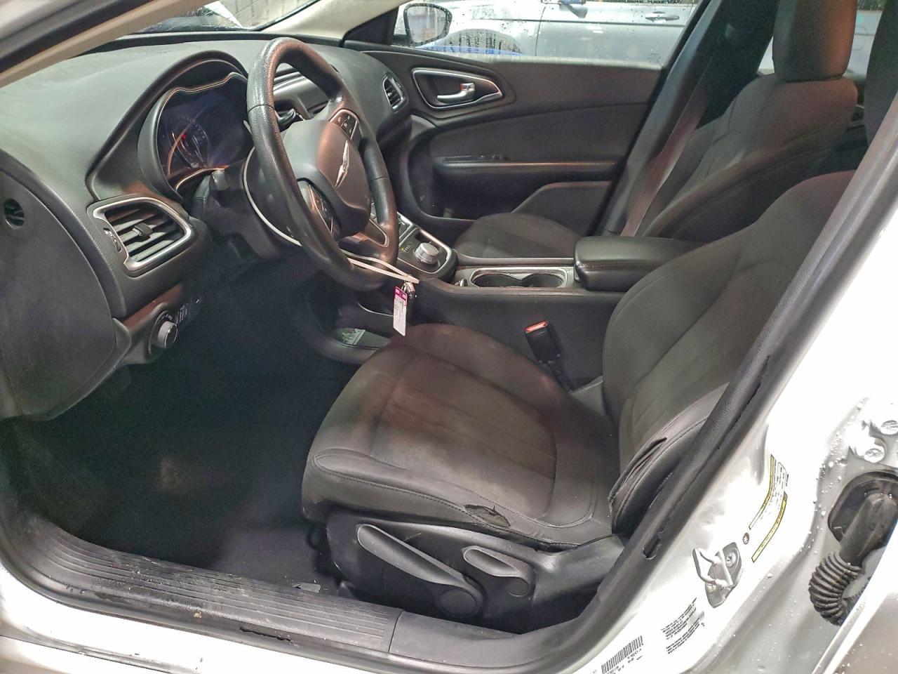 2016 Chrysler 200 - zdjęcie 7