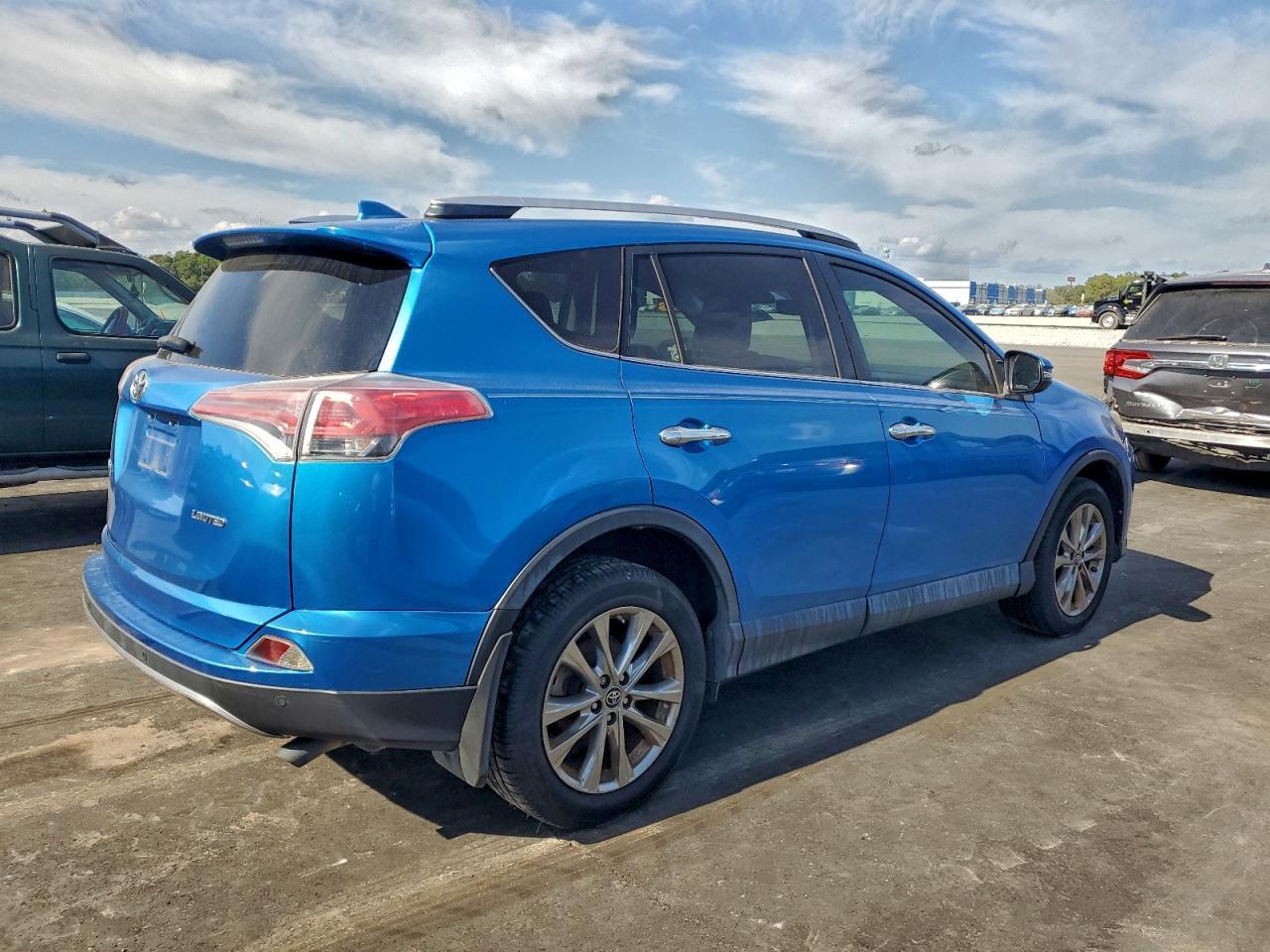 2016 Toyota RAV 4 - zdjęcie 3