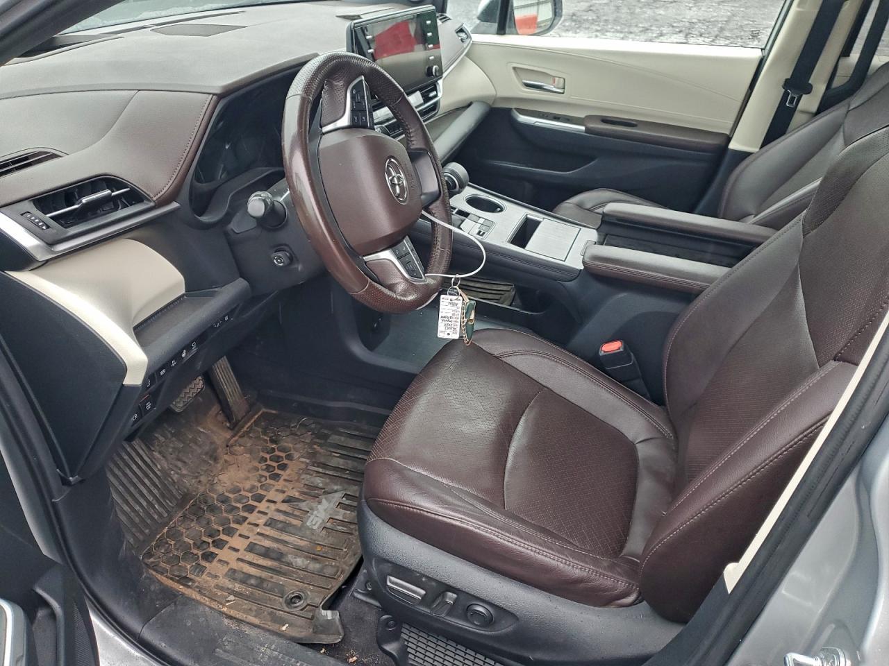 2022 Toyota Sienna - zdjęcie 7