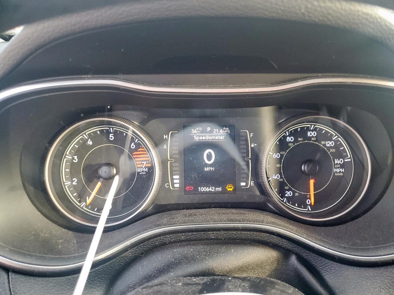 2019 Jeep Cherokee Latitude Plus - zdjęcie 9