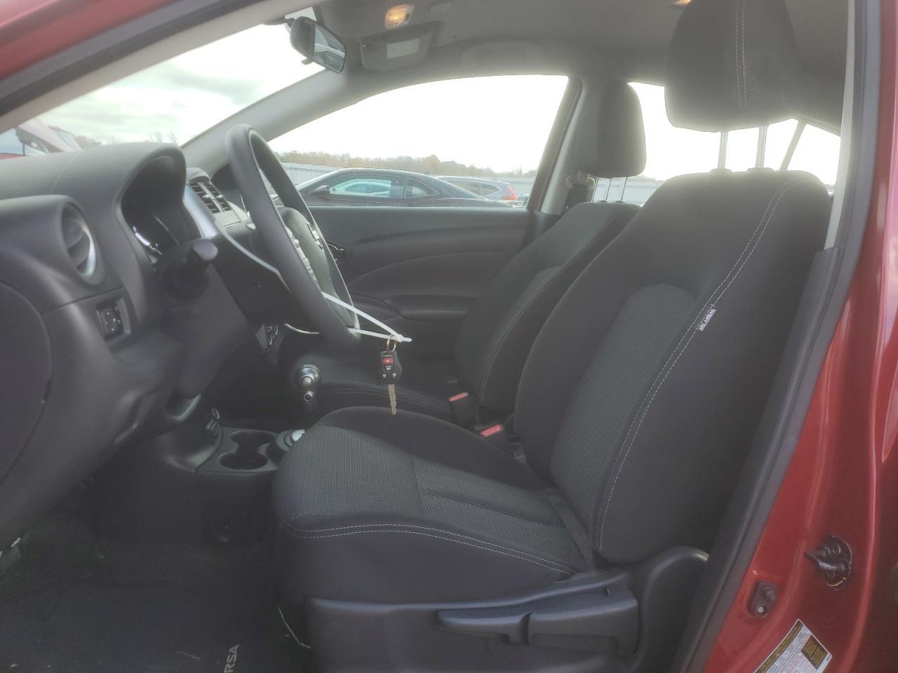 2019 Nissan Versa S - zdjęcie 7