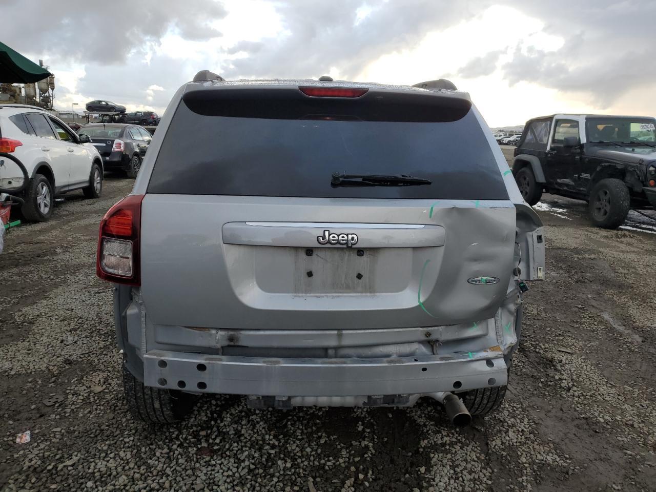 2015 Jeep Compass - zdjęcie 6