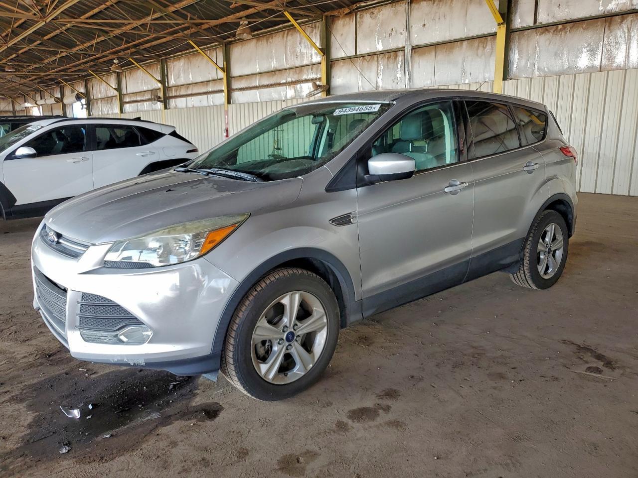 2016 Ford Escape - zdjęcie główne