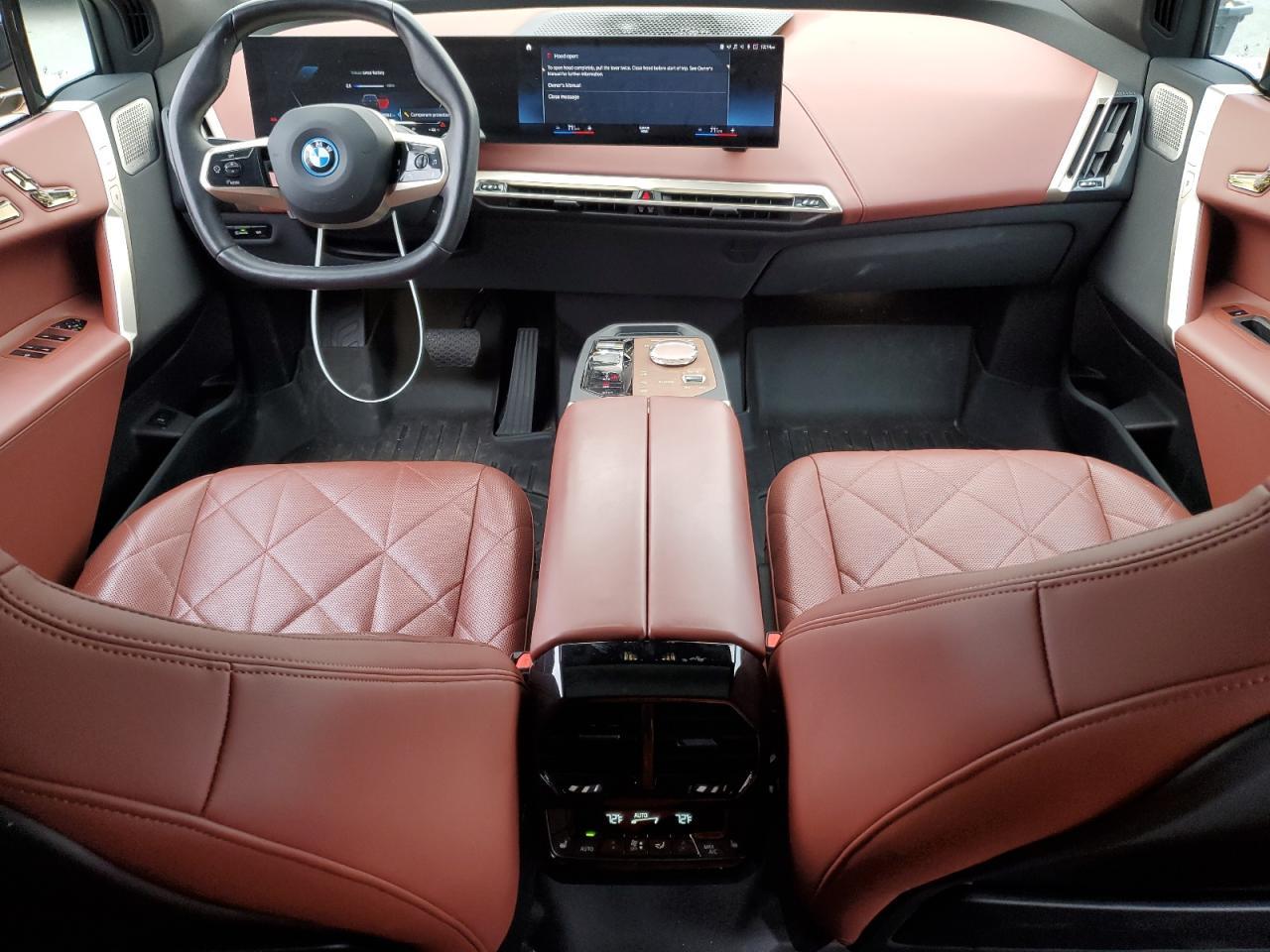 2023 BMW Ix M60 - zdjęcie 8