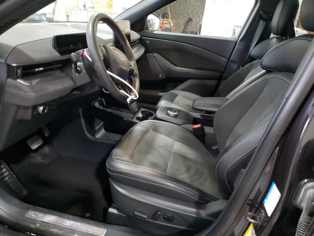 2022 Ford Mustang Mach-E - zdjęcie 7