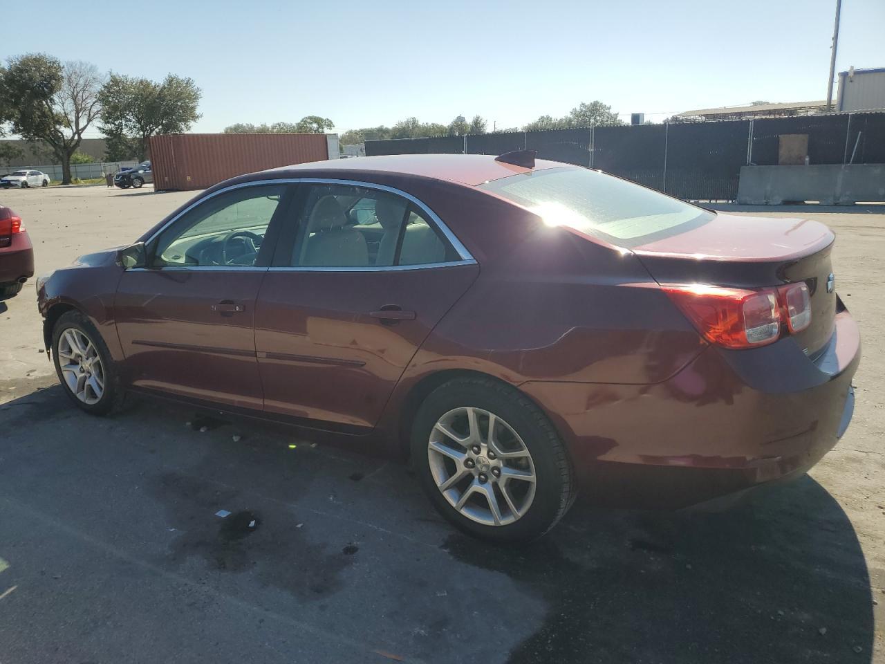 2016 Chevrolet Malibu - zdjęcie 2